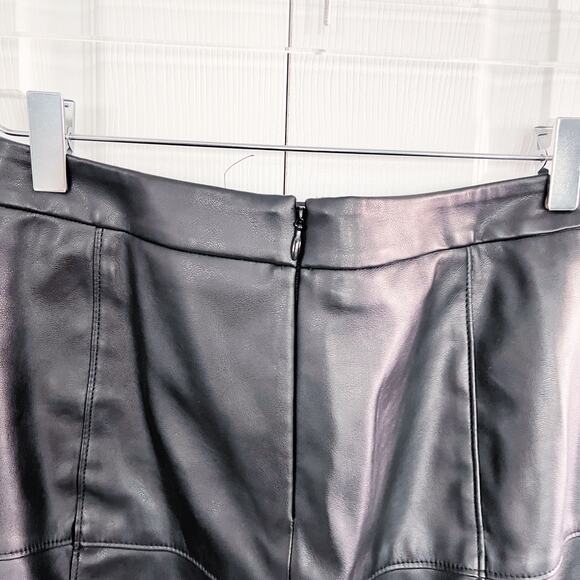 White House Black Market Faux Leather Paneled Pencil Skirt - Picture 6 of 6